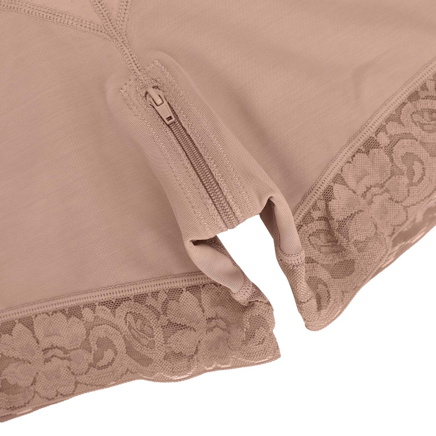 Felicia Short Powernet® - Body en Latex Aéré avec Poitrine Ouverte, Contrôle du Ventre et Compression Solide.