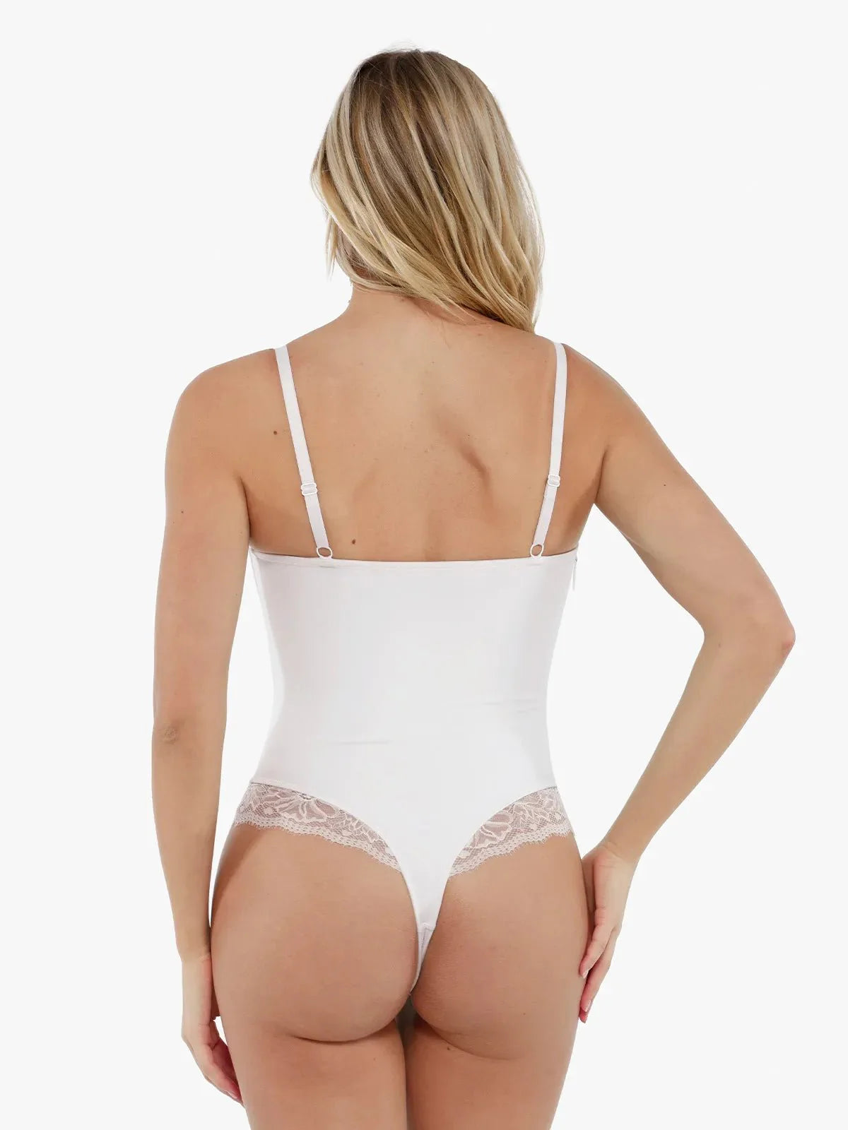 Body en dentelle avec contrôle du ventre et bretelles