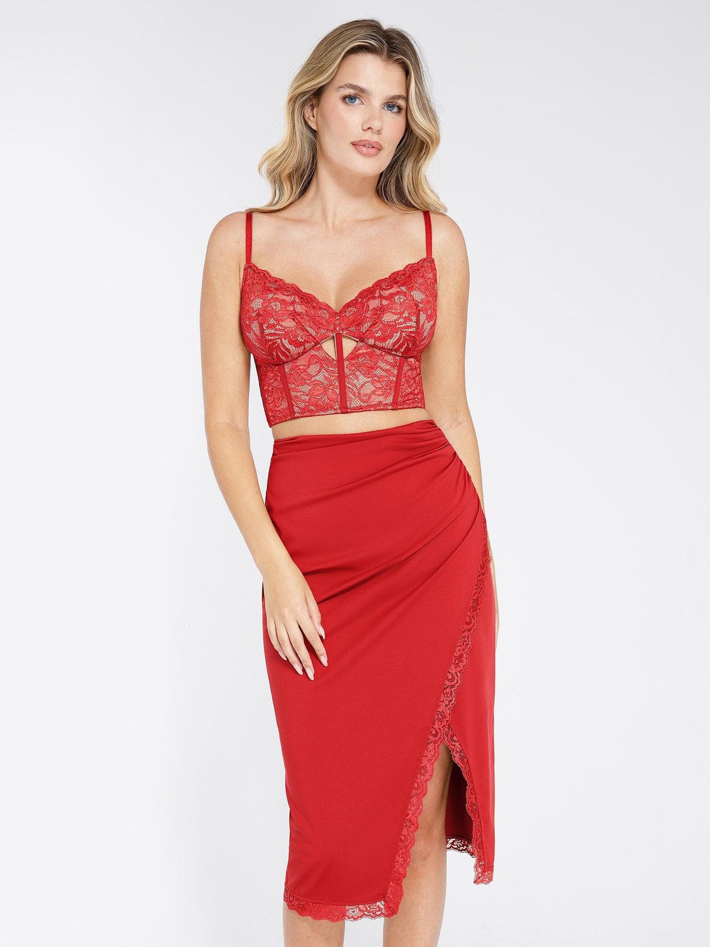 Soutien-gorge en dentelle shapewear ou jupe midi amincissante