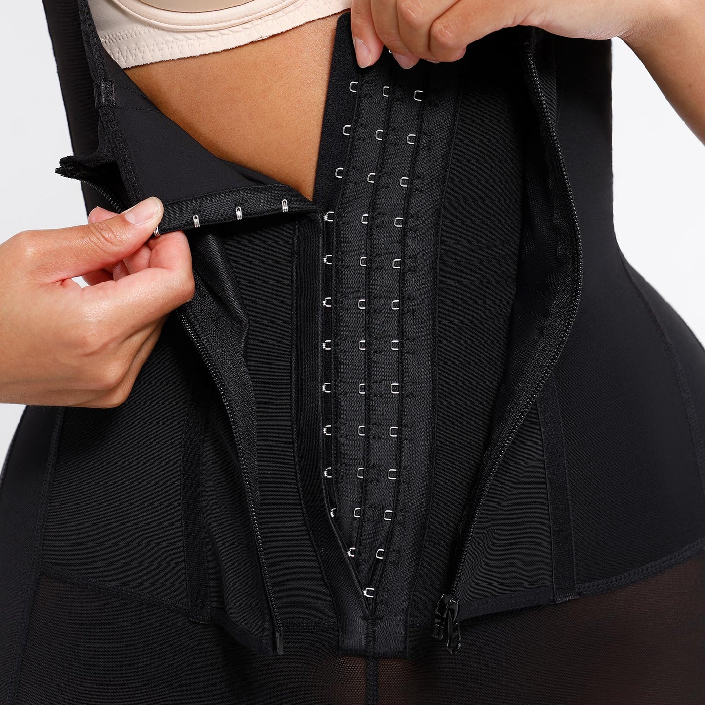 Rebecca 2.0 - Shapewear Post-Opératoire avec Soutien-Gorge en Forme de U