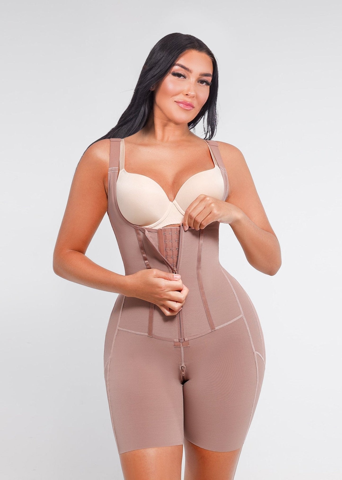 Rebecca 2.0 - Shapewear Post-Opératoire avec Soutien-Gorge en Forme de U