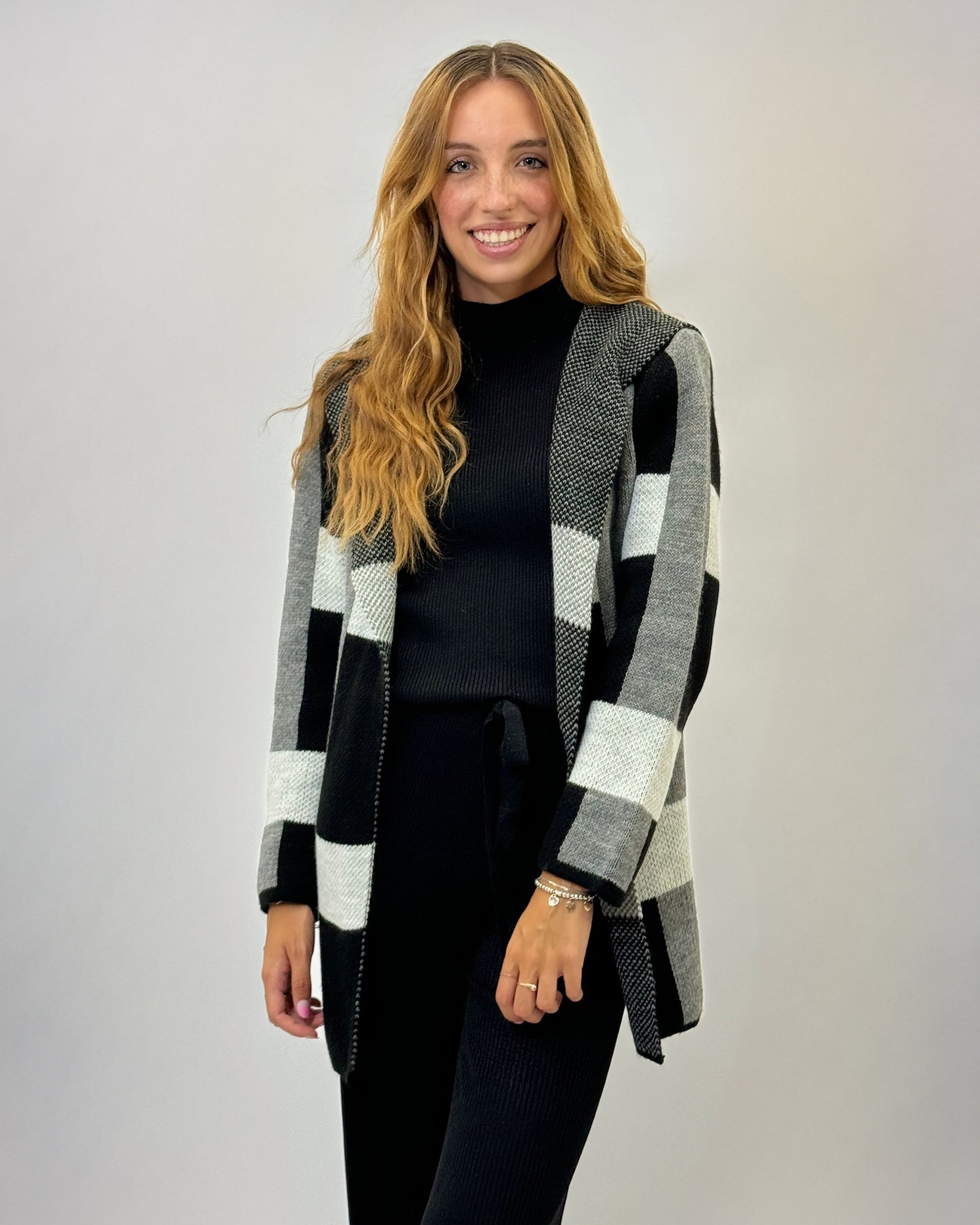 Cardigan morbido con cappuccio