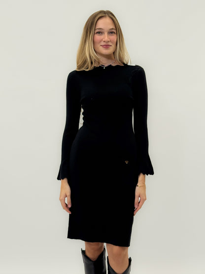 Robe midi en maille avec manches évasées