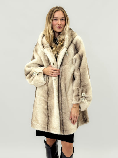 Pelliccia synthétique premium avec fermetures bijoux