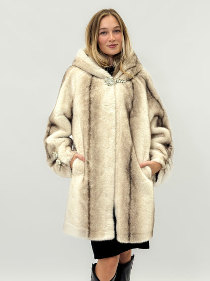 Pelliccia synthétique premium avec fermetures bijoux