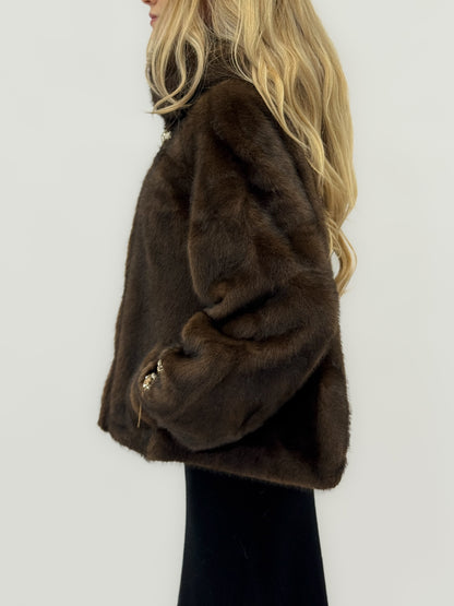 Veste en fausse fourrure avec ceinture à la taille et bouton bijou - Portofino