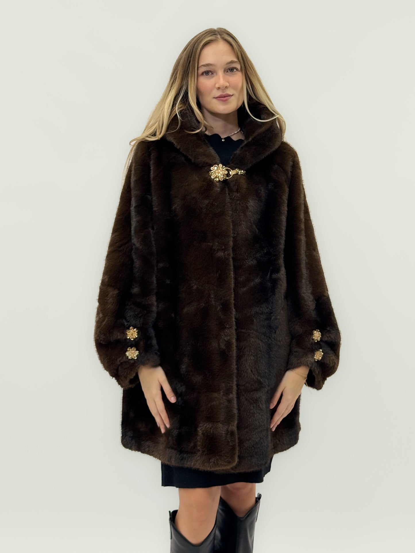 Pelliccia synthétique premium avec fermetures bijoux