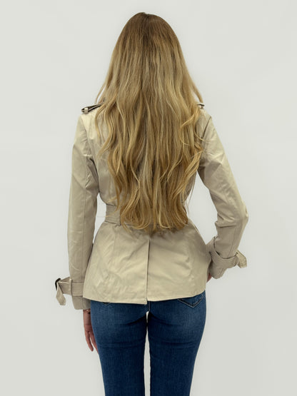 Trench court avec ceinture