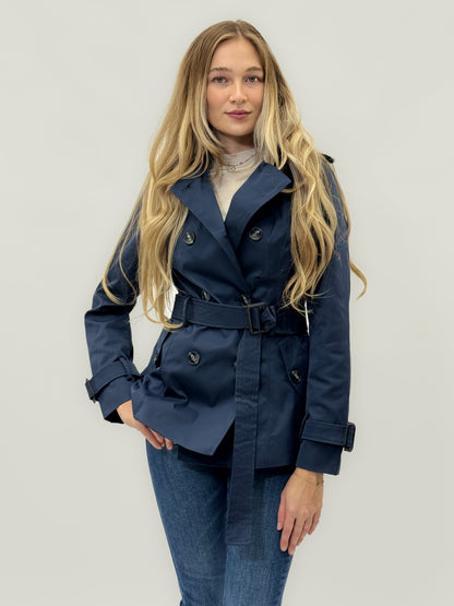 Trench court avec ceinture