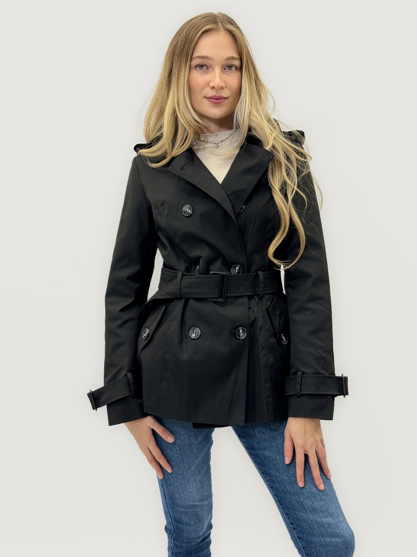 Trench court avec ceinture
