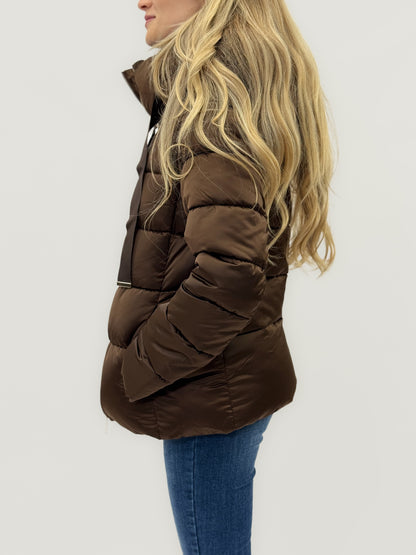 Doudoune premium avec détails dorés