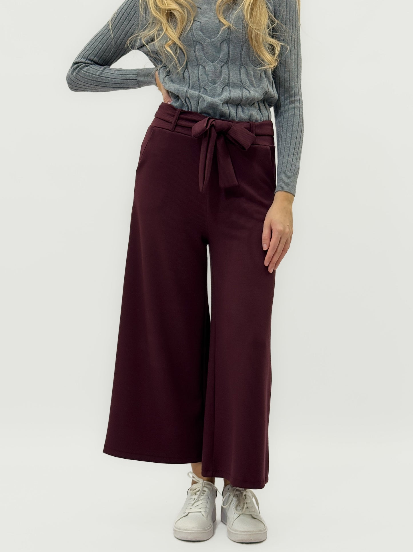 Pantalons palazzo avec ceinture à la taille