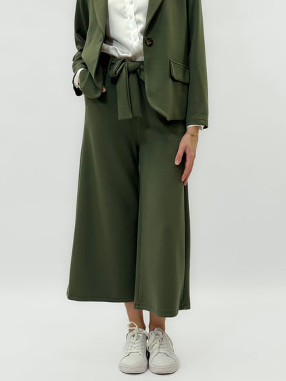 Pantalons palazzo avec ceinture à la taille