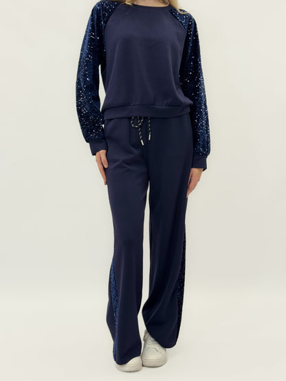 Complet avec des inserts de sequins