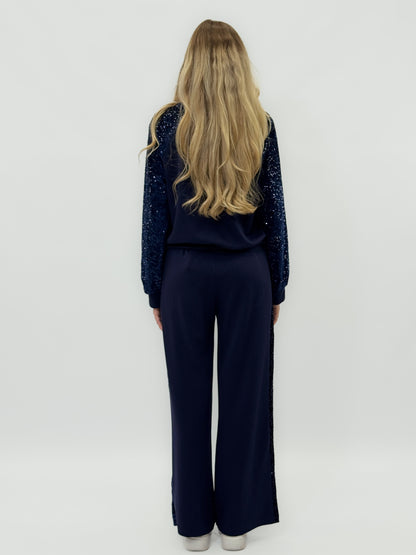 Complet avec des inserts de sequins