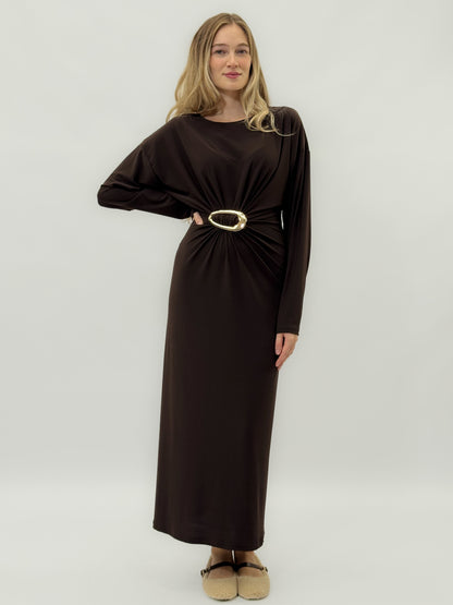 Robe longue avec détail doré