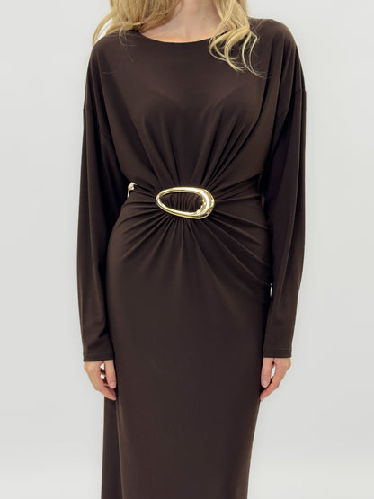 Robe longue avec détail doré