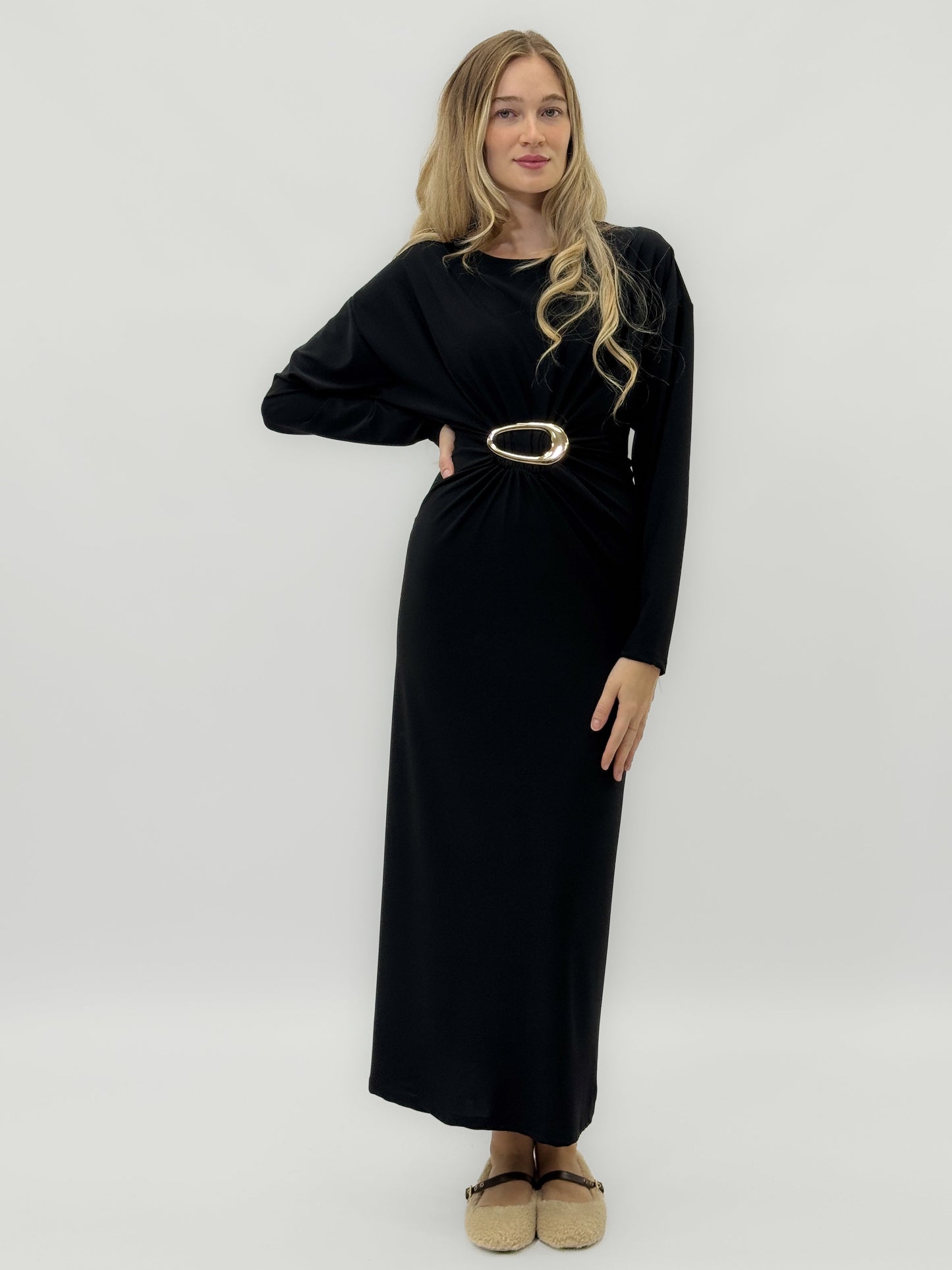 Robe longue avec détail doré