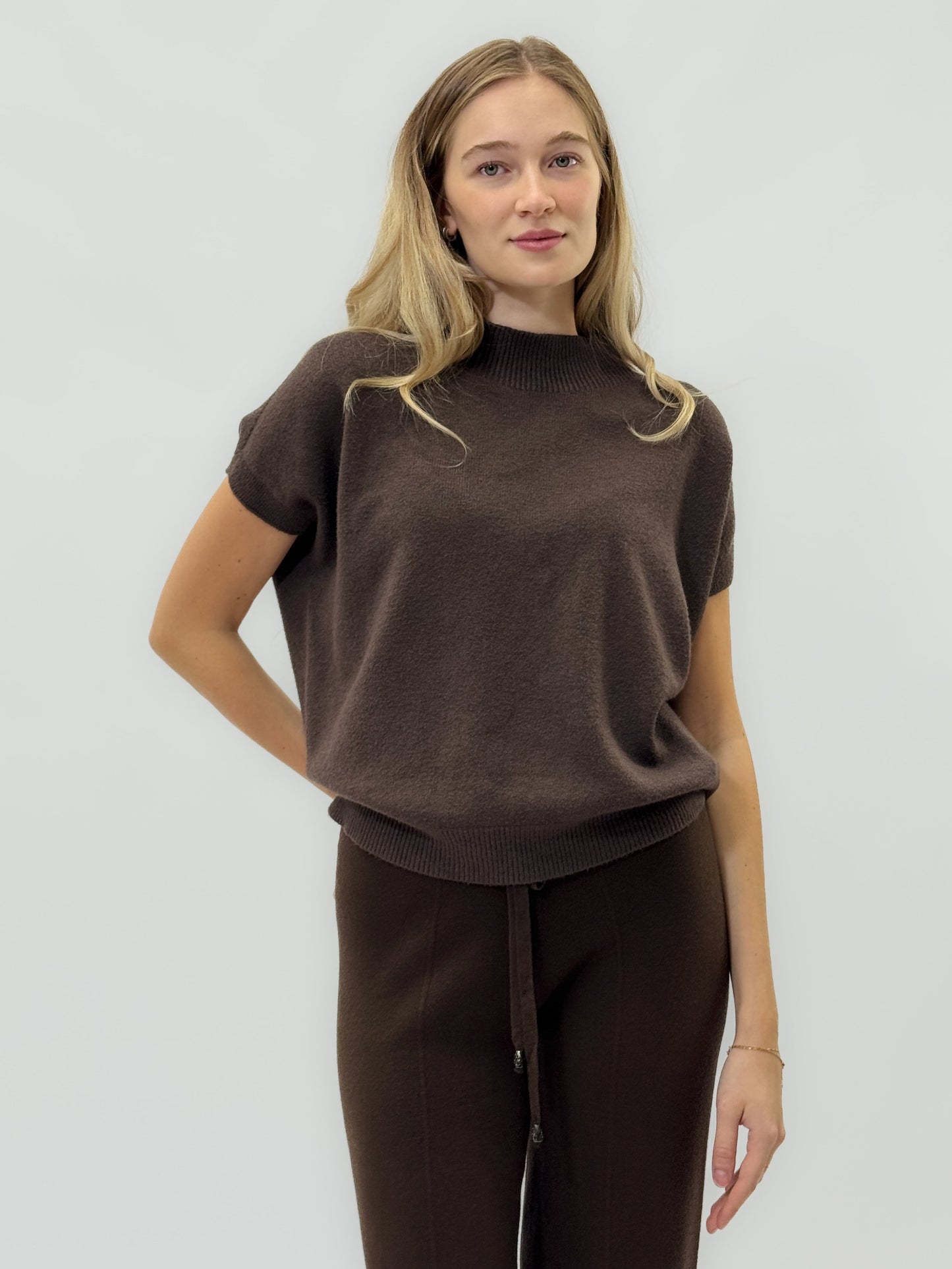 Pull en maille fine à manches courtes