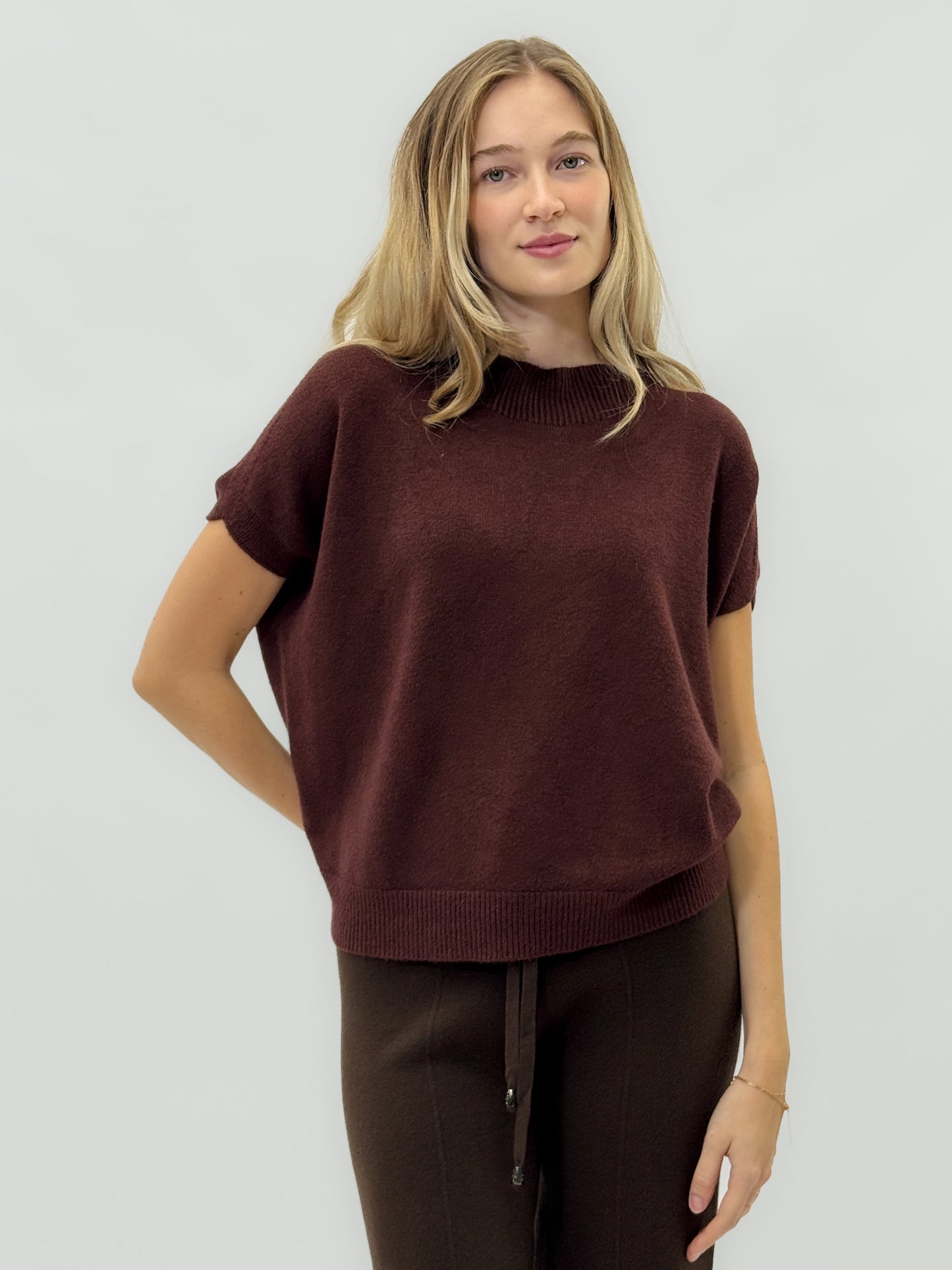 Pull en maille fine à manches courtes