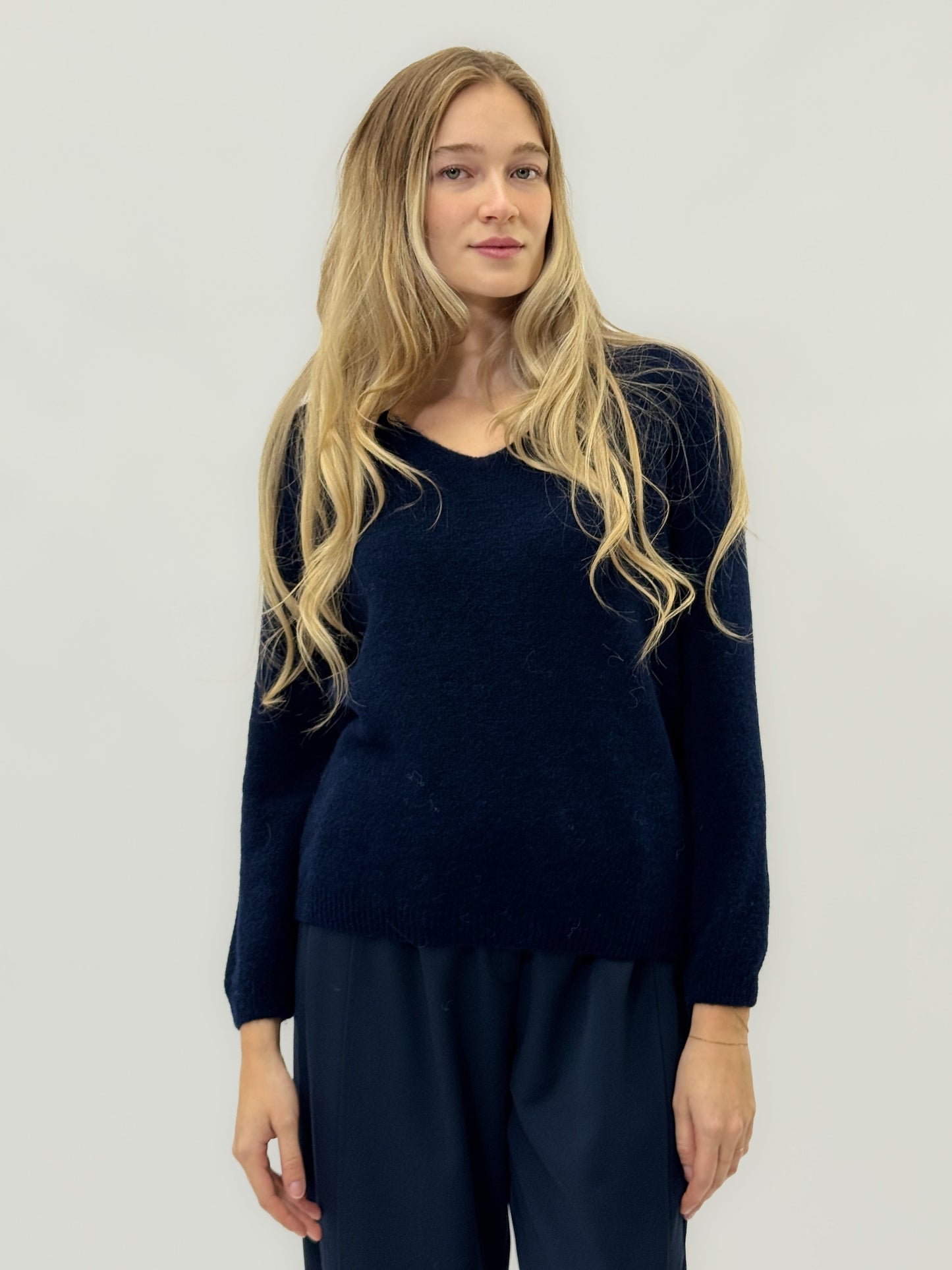 Pull en mélange d'alpaga à col V