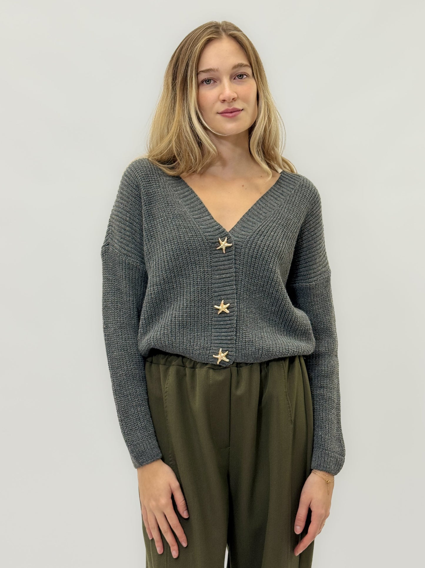 Cardigan en mélange de laine avec boutons en forme d'étoile