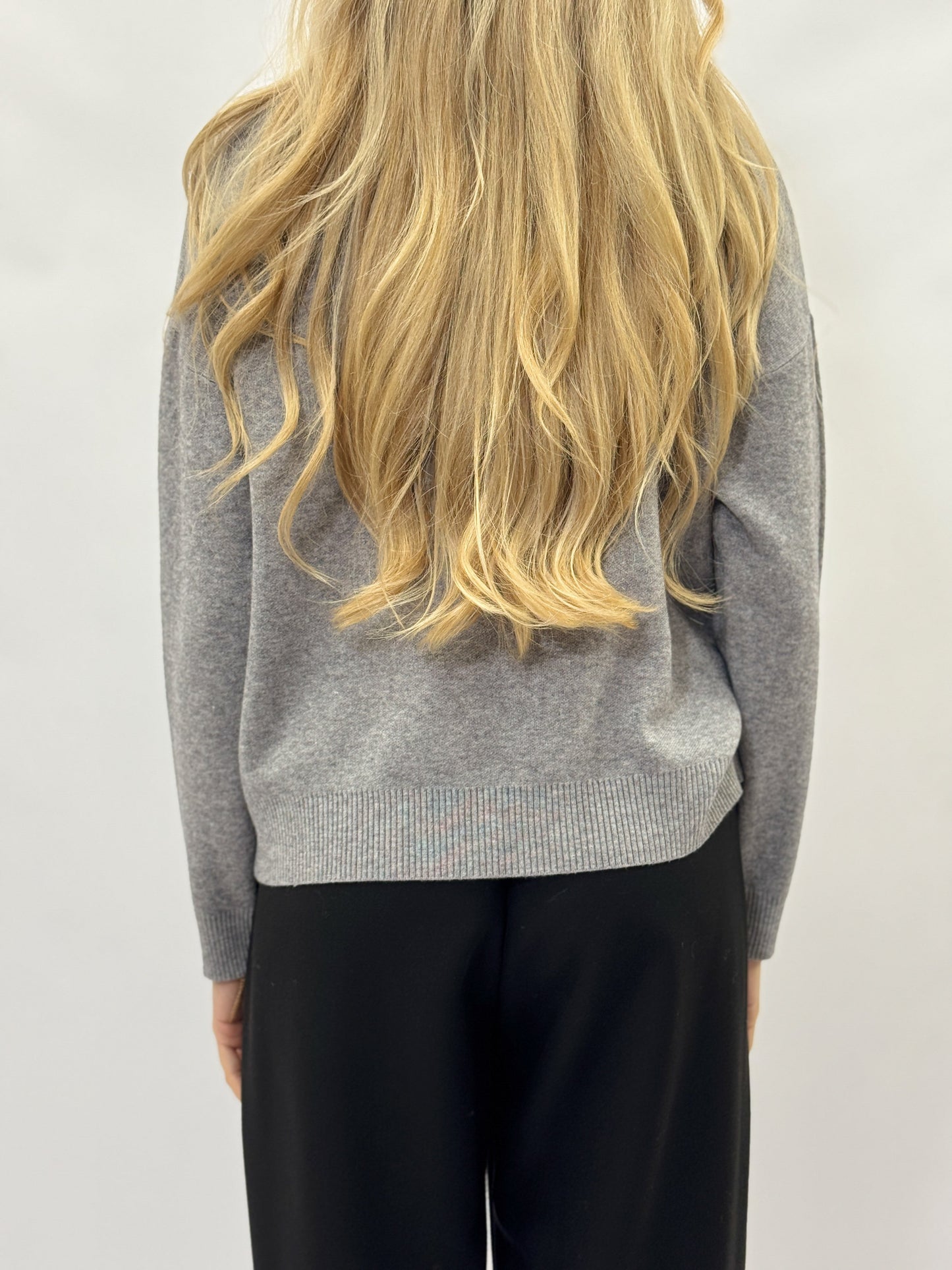 Pull doux avec ourson brodé