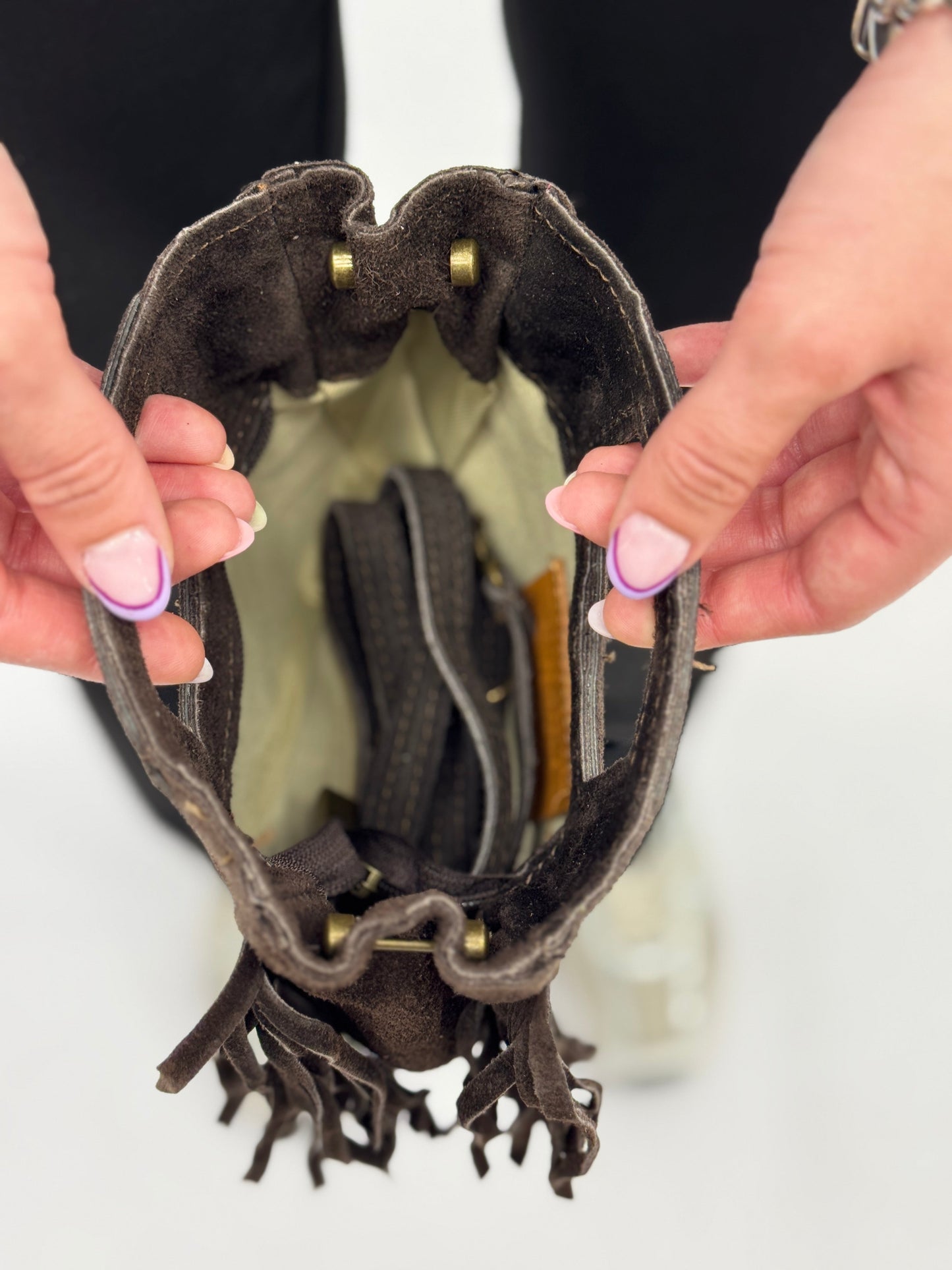 Mini sac en véritable cuir suédé avec franges – Fabriqué en Italie