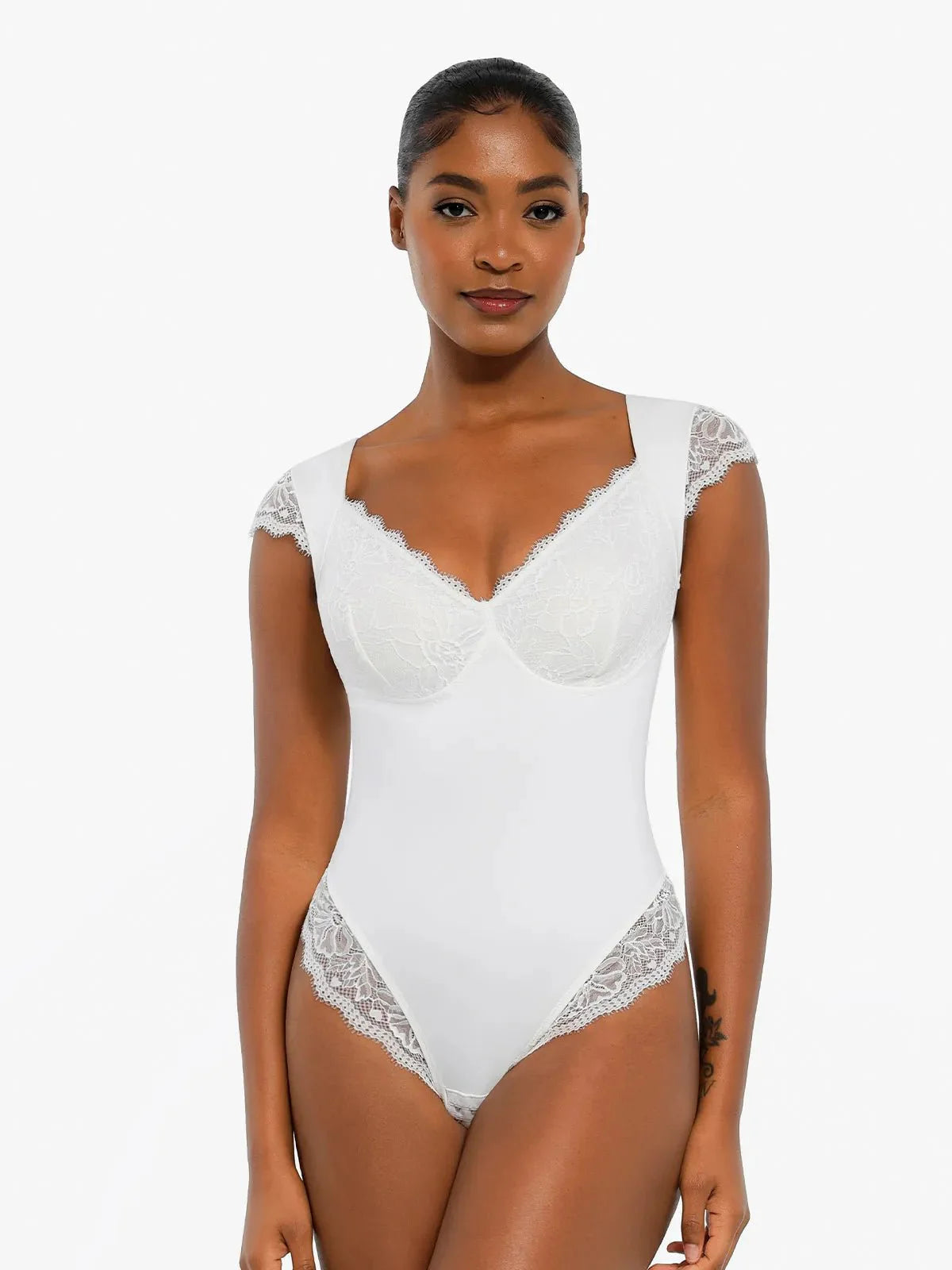 Body sculptant à manches courtes en dentelle amincissant