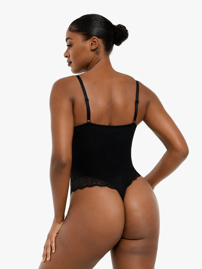Body en dentelle avec contrôle du ventre et bretelles
