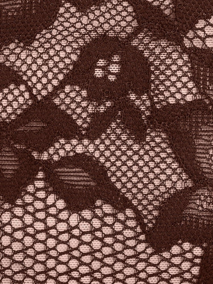 Body en dentelle à décolleté plongeant en forme de sablier