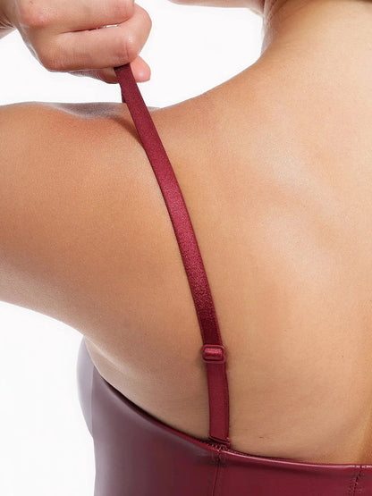 Robe Sculptante en Similicuir à Porté Double