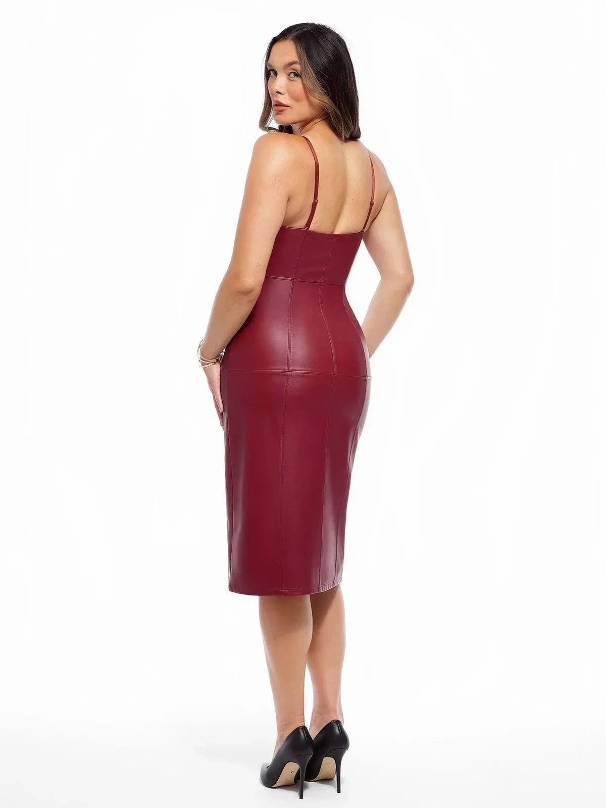 Robe en simili cuir sculptante à double port