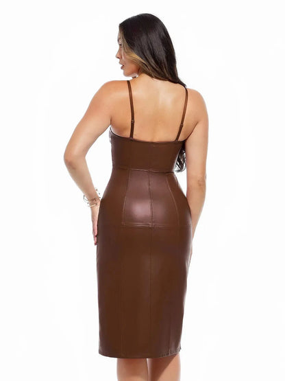 Robe en simili cuir sculptante à double port