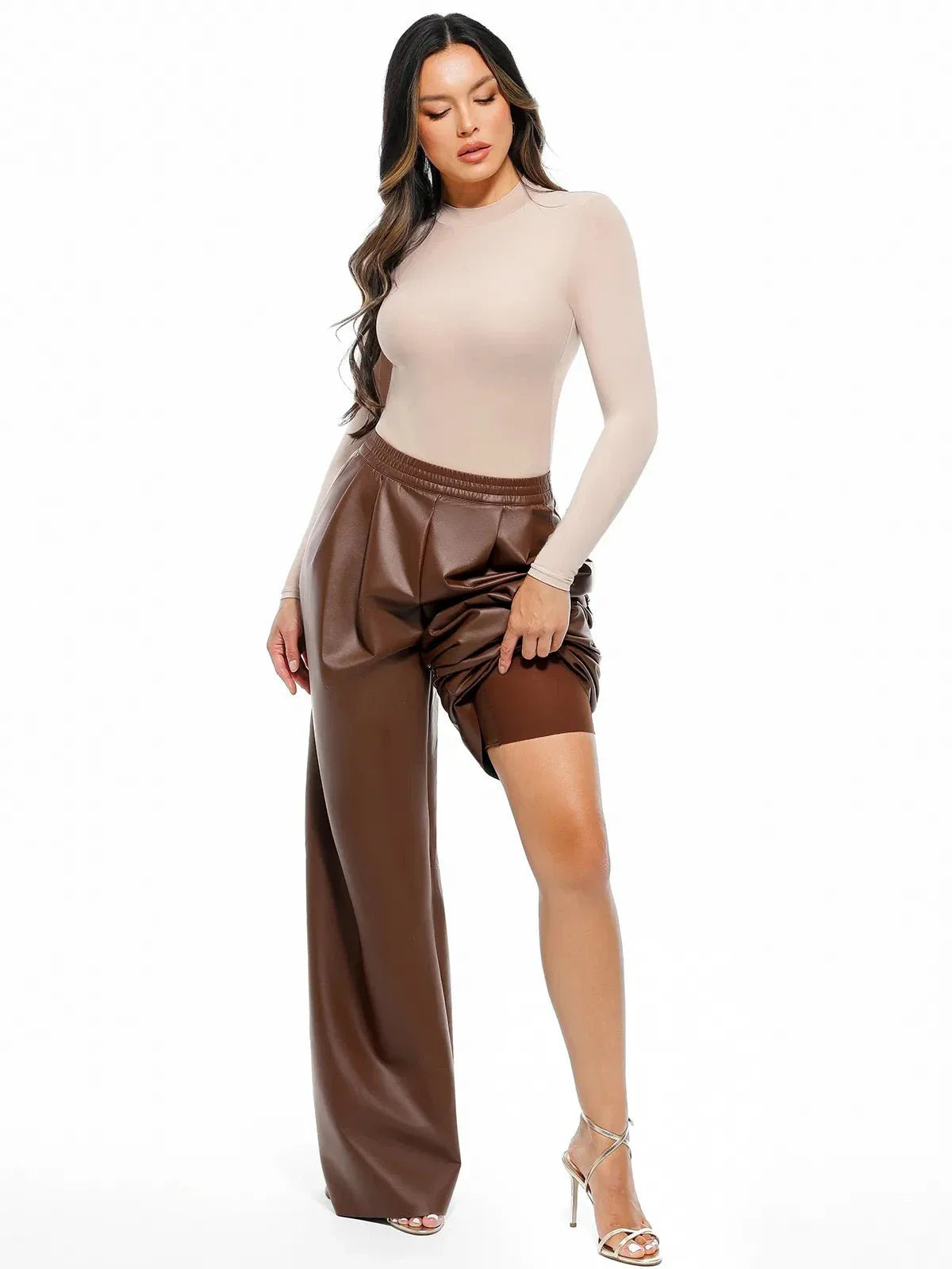 Pantalons larges taille haute en simili cuir