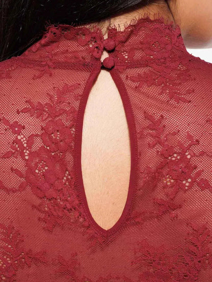 Robe Sculptante en Dentelle 2-en-1