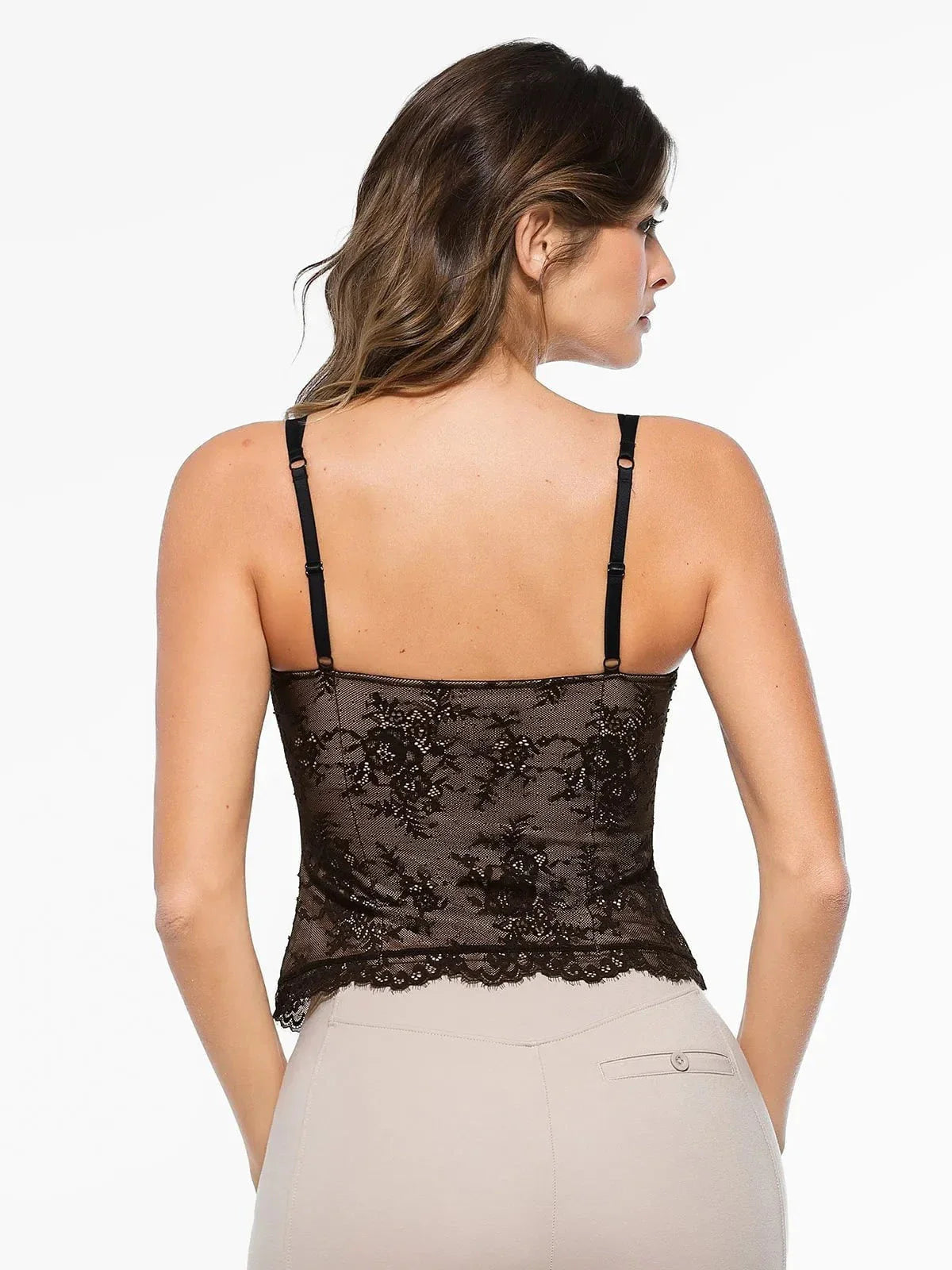 Camisole de Contournement en Dentelle