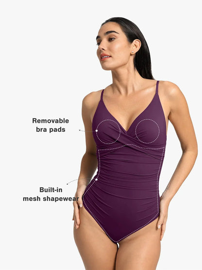 Maillot de bain une pièce sculptant à fronces et devant croisé