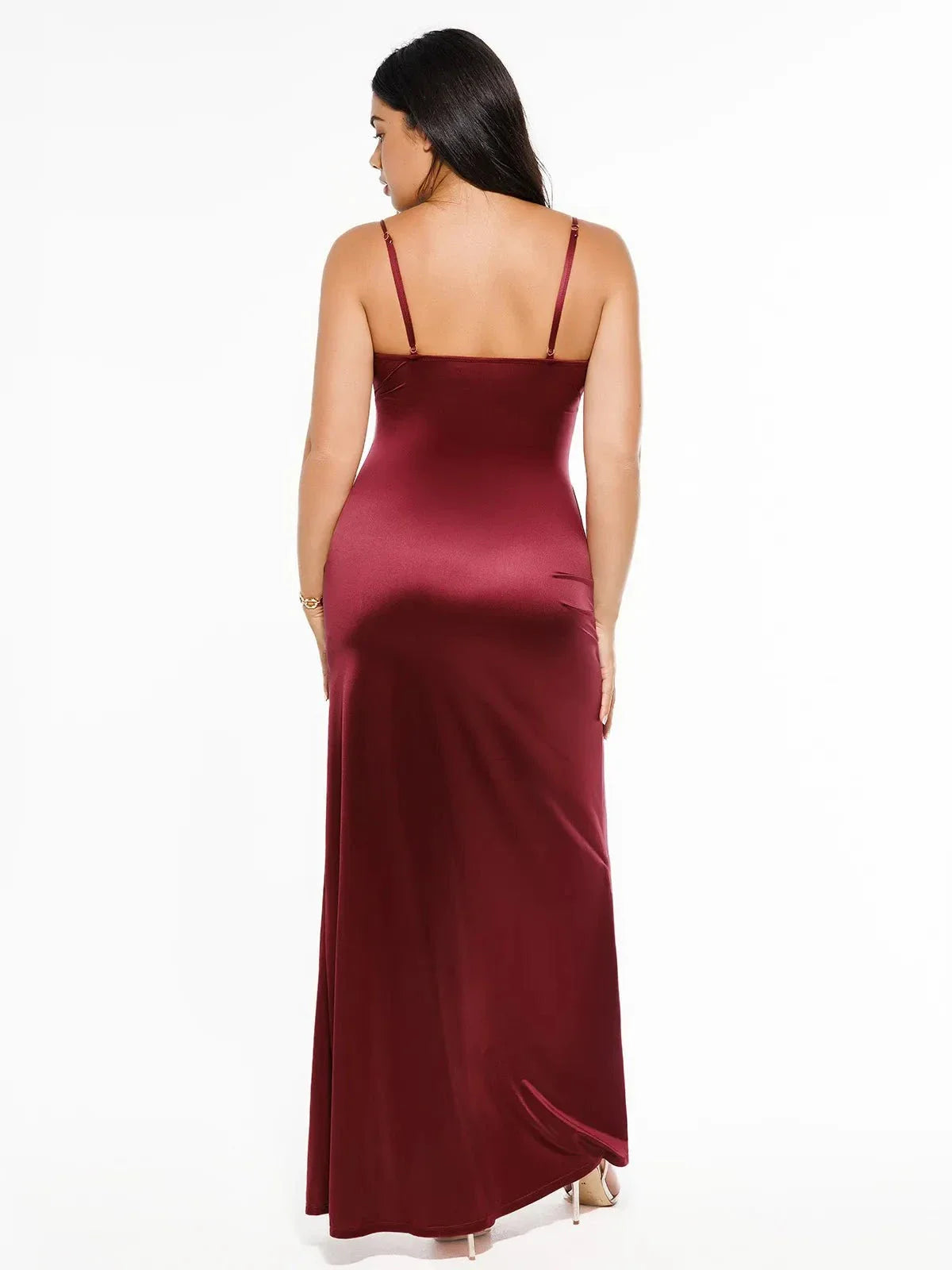 Robe Maxi Satinée à Décolleté Profond en V avec Fente Avant