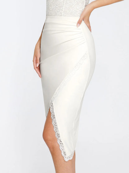 Body sculptant en dentelle ou jupe midi ou boléro