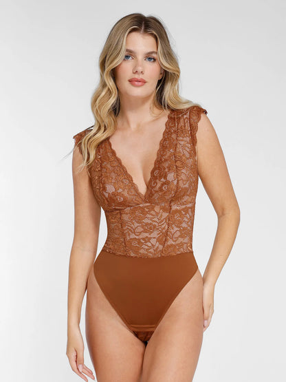 Body sculptant en dentelle ou jupe midi ou boléro