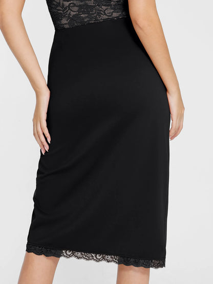 Jupe Midi Enveloppante Sculptante avec Dentelle
