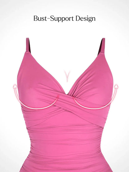 Maillot de bain une pièce sculptant à fronces et devant croisé